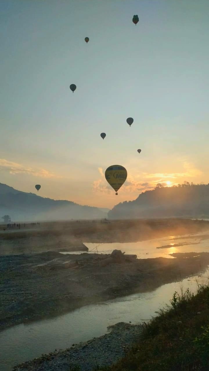 Hot air balloon